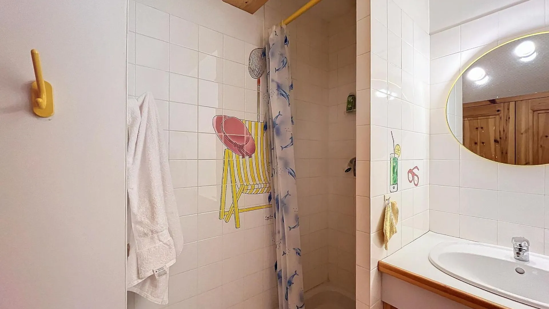 Chalet Typique Avec Sauna Et Cheminee A Meribel, Proche De La Telecabine - Fr-1-688-96 Les Allues